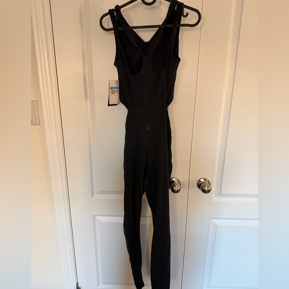 BNWT Nike Black Women's Jumpsuit - Size M
